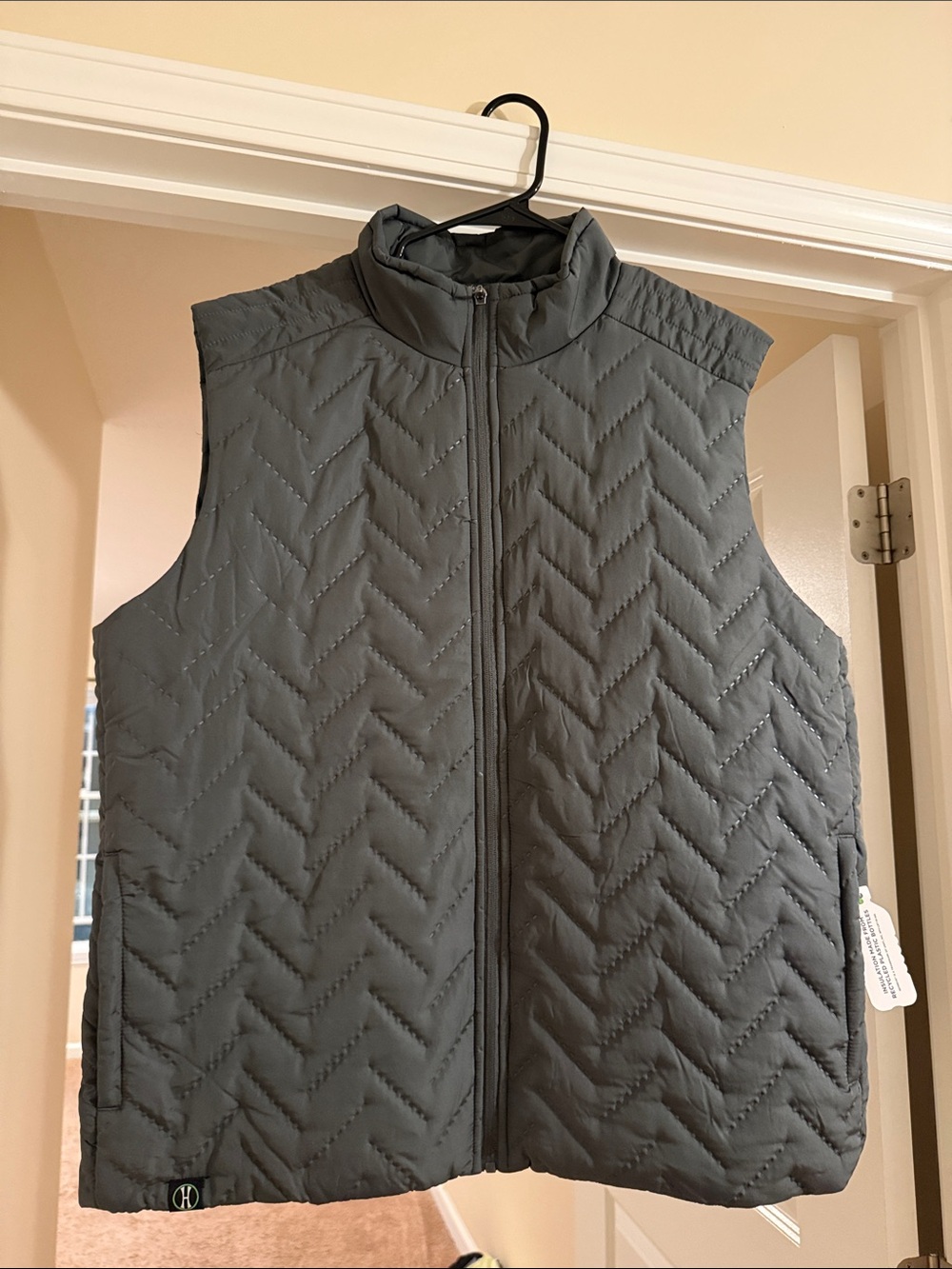 Holloway Quilted Gray Sleeveless Vest
